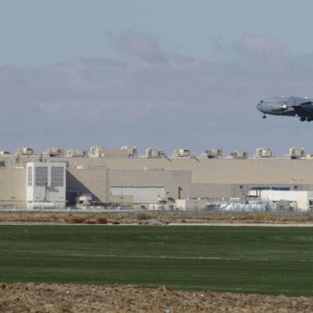 Building 401 F-Line Wall